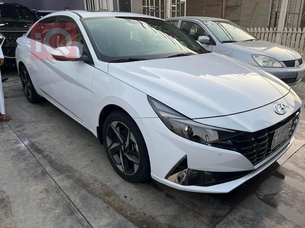 هیوندای ئەلەنترا
